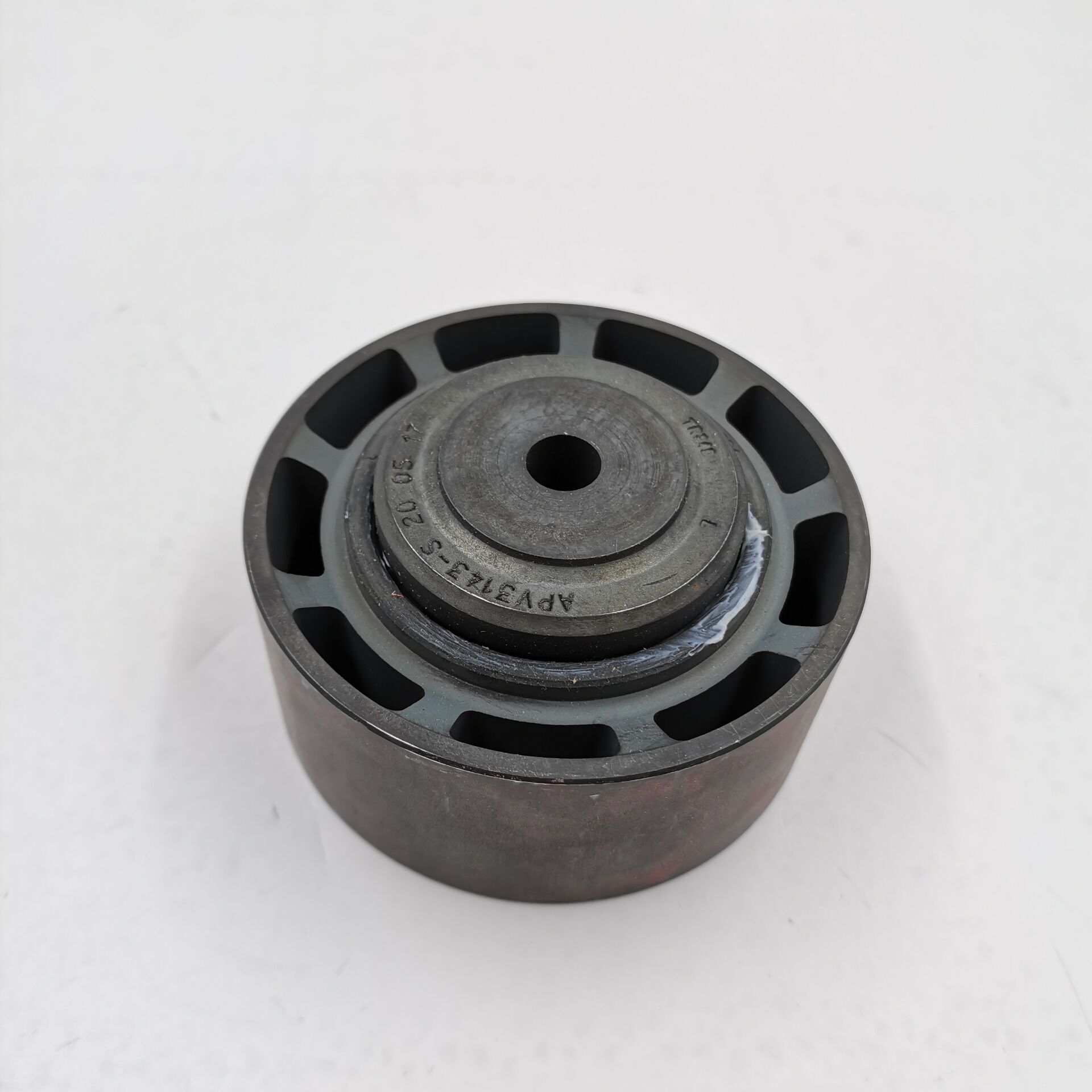 IDLE PULLEY 22307253 FIT FOR VOLVO RENAULT