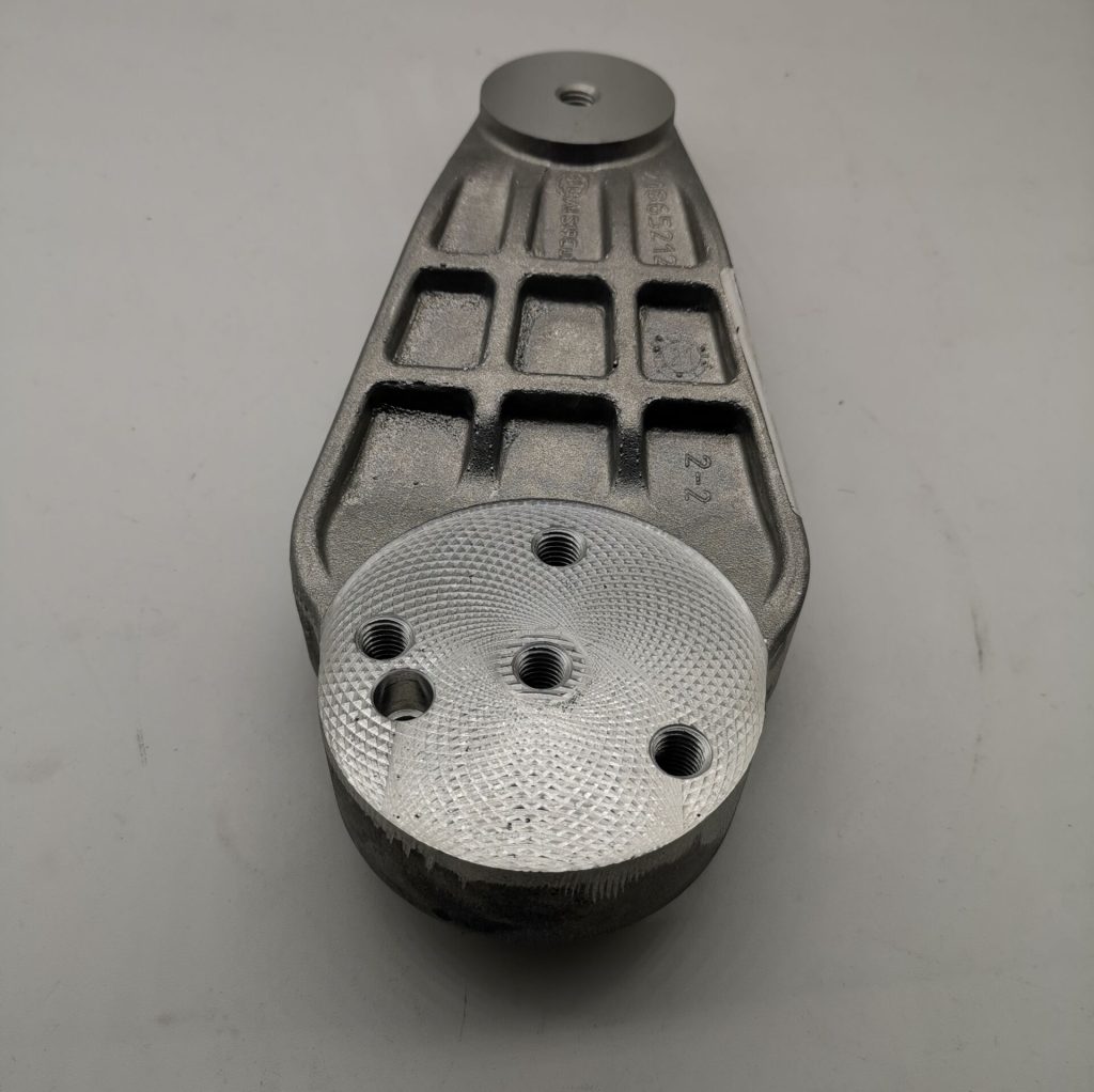 BELT TENSIONER BRACKET 21865212 FIT FOR VOLVO